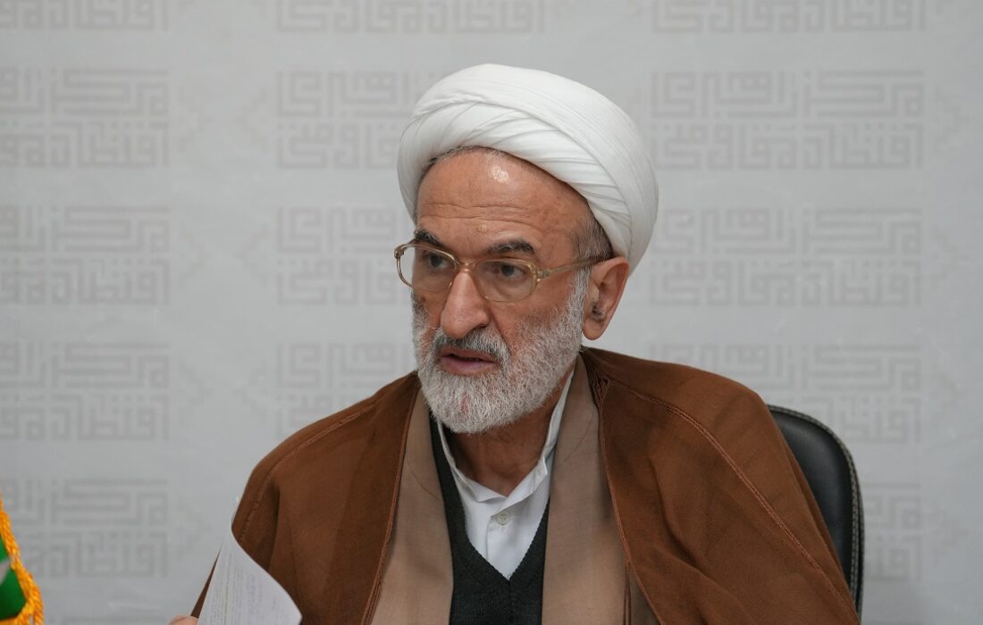 یادداشت آیت‌الله یوسفی درباره بیانیه نخ‌نمای لیبرال‌های اقتصادخوانده