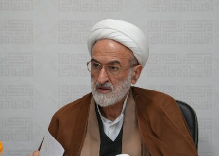 یادداشت آیت‌الله یوسفی درباره بیانیه نخ‌نمای لیبرال‌های اقتصادخوانده