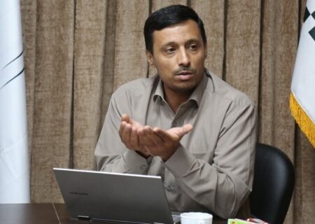 جبران شکستن سد با اعطای سطل!