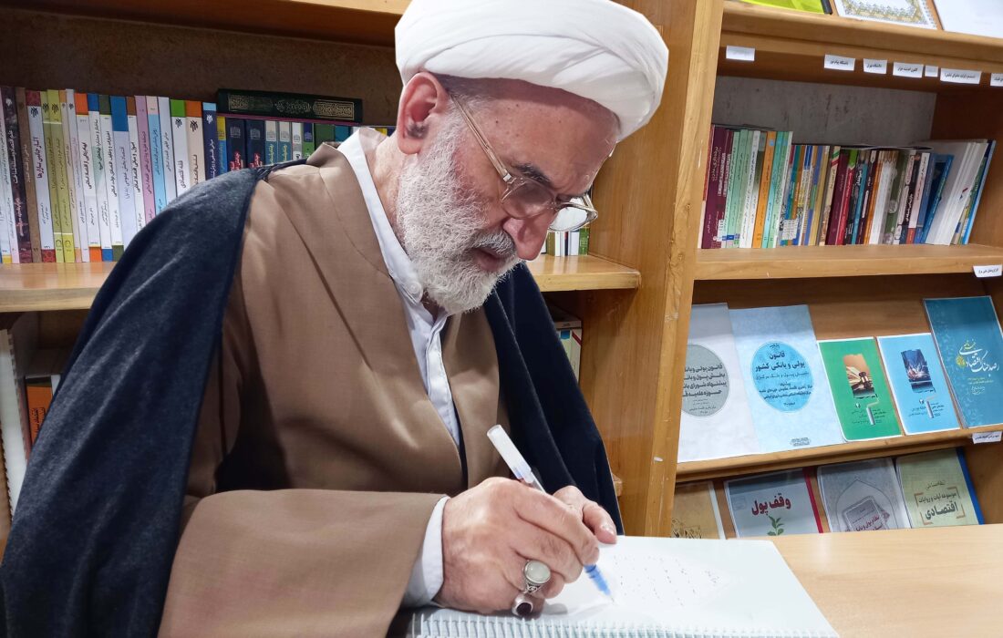 انتقاد آیت‌الله یوسفی از تقدیر رئیس حوزه ریاست مجلس خبرگان رهبری از وزیر اقتصاد